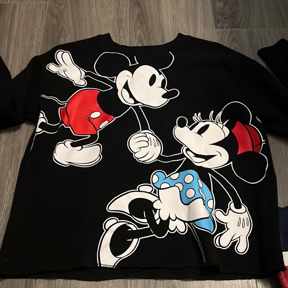 Black Mickey and Minnie sweater